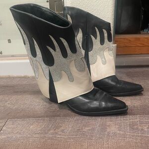 Gianni Bini Black and White Cowboy Heeled Boots with Flame Design